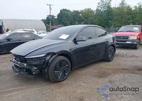 2026 Tesla Model Y Long Range Dual Motor All-Wheel Drive/Long Range Launch Series из США, поврежденный, VIN 7SAYGDEE8TA405717